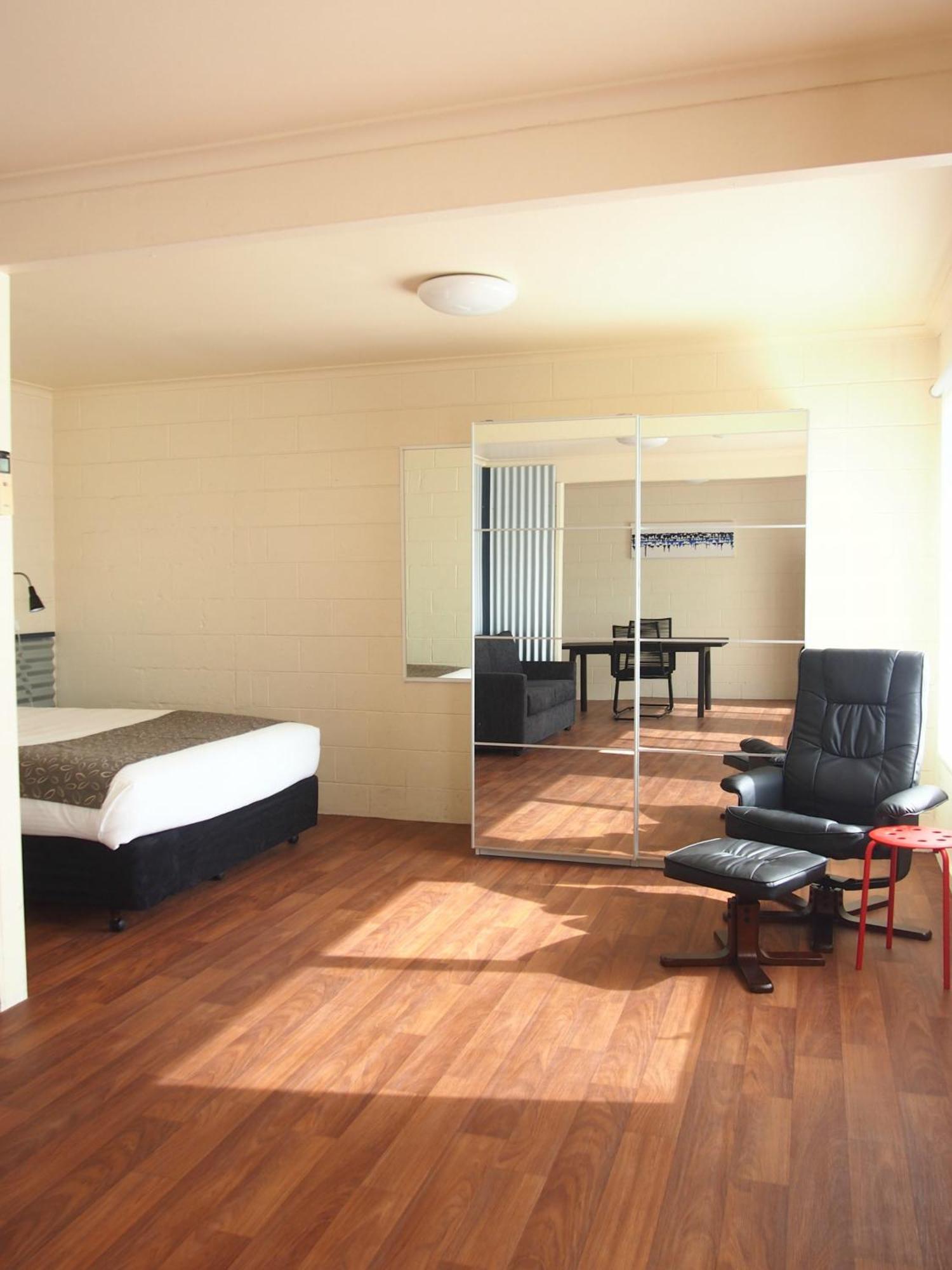 Siesta Central Apartments Sale Δωμάτιο φωτογραφία